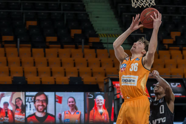 同样取得胜 同样取得胜